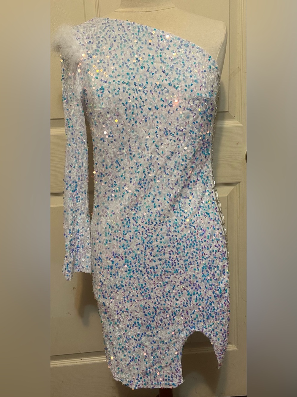 Juniors Original Rose White Sequin one Long Sleeve Party Dress size X-Large